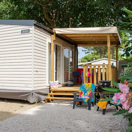 Les Jardins D Agathe Camping *