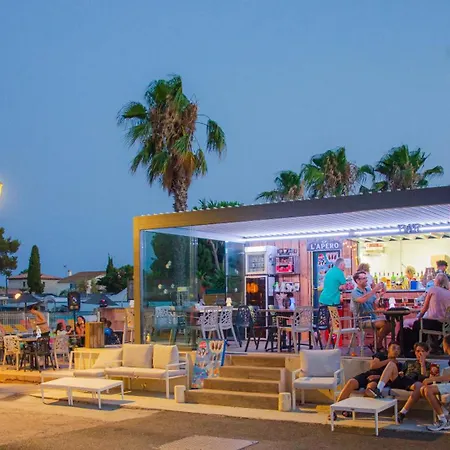 Les Jardins D Agathe مكان تخييم Le Grau-dʼAgde