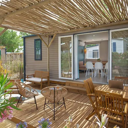 مكان تخييم Les Jardins D Agathe